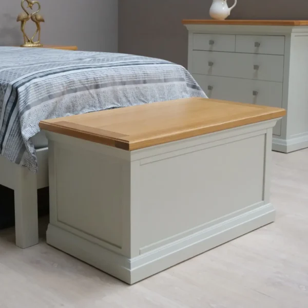 Cotswold Blanket Box - Image 3