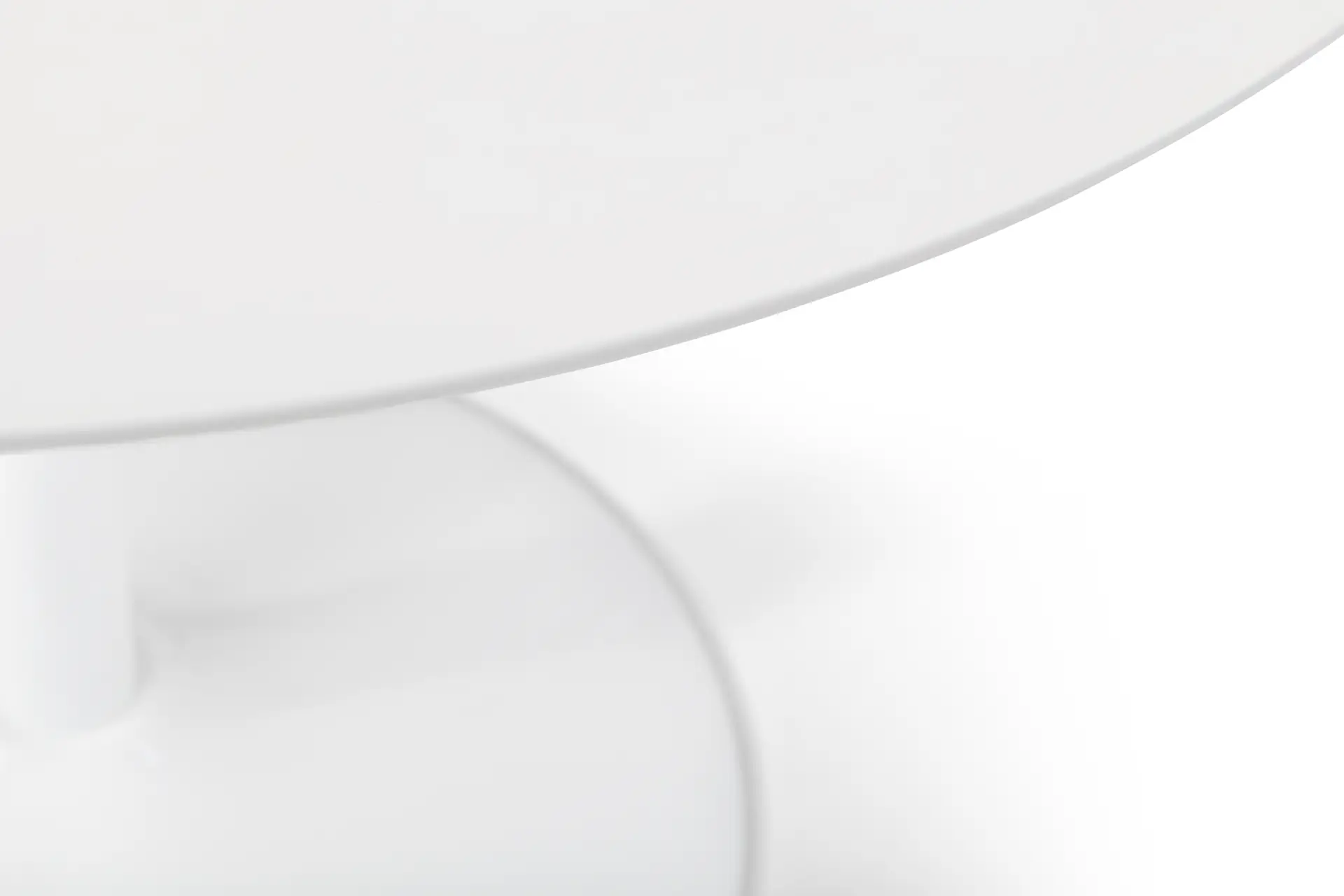 Blanco Round White Pedestal Table - Image 2