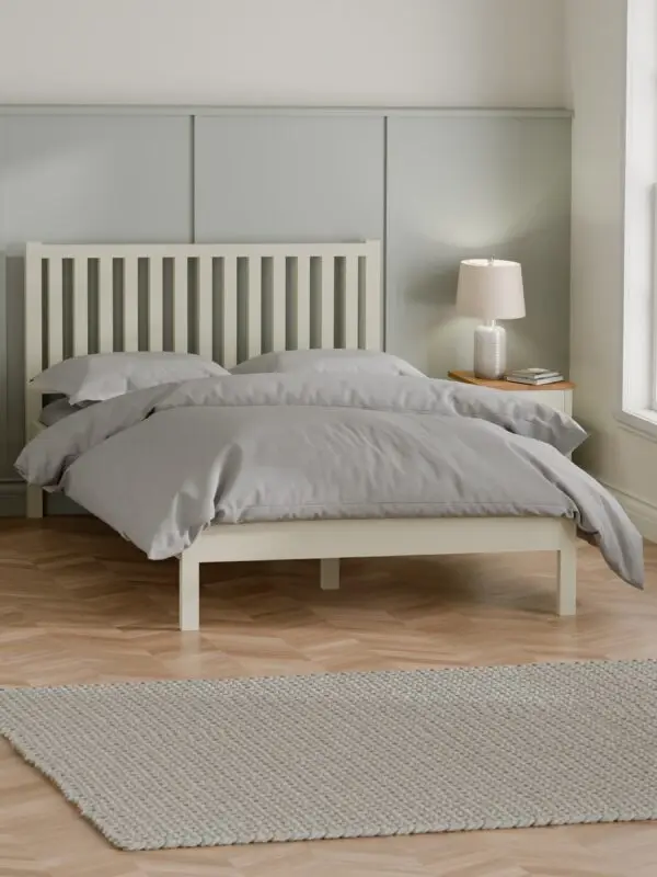 Coxmoor 135cm Bed - Ivory - Image 2