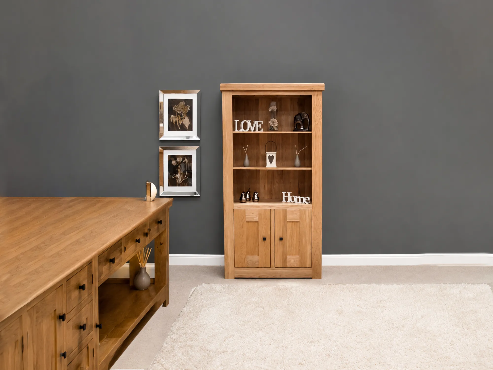 Bordeaux 2 door bookcase